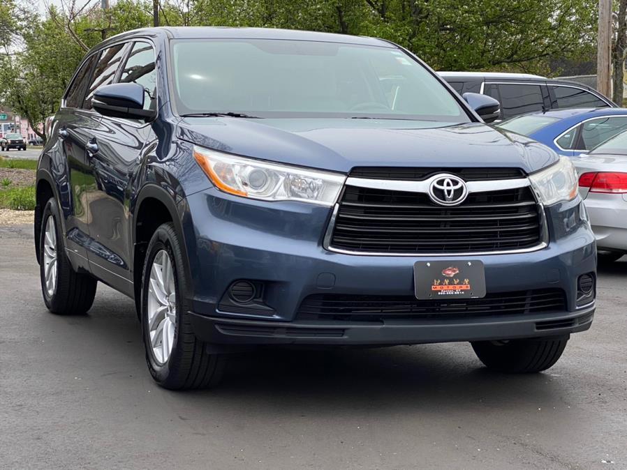 Used Toyota Highlander AWD 4dr V6 LE Plus (Natl) 2014 | Lava Motors 2 Inc. Canton, Connecticut Used Toyota Highlander AWD 4dr V6 LE Plus (Natl) 2014 | Lava Motors 2 Inc. Canton, Connecticut