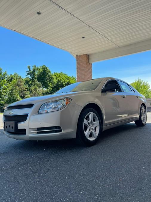 2009 Chevrolet Malibu 4dr Sdn LS w/1LS, available for sale in New Britain, Connecticut | Supreme Automotive. New Britain, Connecticut 2009 Chevrolet Malibu 4dr Sdn LS w/1LS, available for sale in New Britain, Connecticut | Supreme Automotive. New Britain, Connecticut