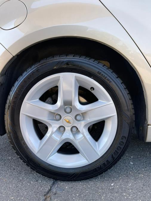 2009 Chevrolet Malibu 4dr Sdn LS w/1LS, available for sale in New Britain, Connecticut | Supreme Automotive. New Britain, Connecticut 2009 Chevrolet Malibu 4dr Sdn LS w/1LS, available for sale in New Britain, Connecticut | Supreme Automotive. New Britain, Connecticut