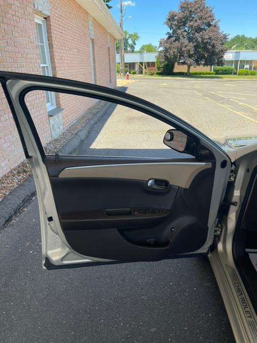 2009 Chevrolet Malibu 4dr Sdn LS w/1LS, available for sale in New Britain, Connecticut | Supreme Automotive. New Britain, Connecticut 2009 Chevrolet Malibu 4dr Sdn LS w/1LS, available for sale in New Britain, Connecticut | Supreme Automotive. New Britain, Connecticut