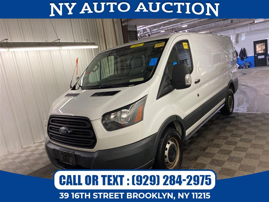 Used Ford Transit Van T-250 130" Low Rf 9000 GVWR Sliding RH Dr 2017 | NY Auto Auction. Brooklyn, New York