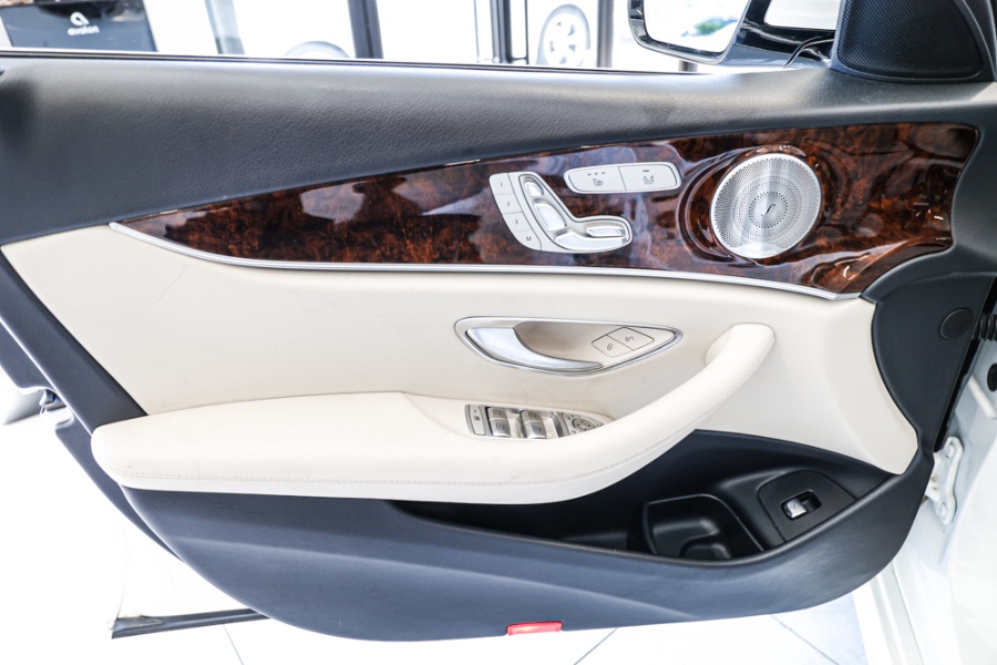 2019 Mercedes-Benz E-Class E 300 4MATIC Sedan, available for sale in ELMONT, New York | 26 Motors Long Island. ELMONT, New York 2019 Mercedes-Benz E-Class E 300 4MATIC Sedan, available for sale in ELMONT, New York | 26 Motors Long Island. ELMONT, New York