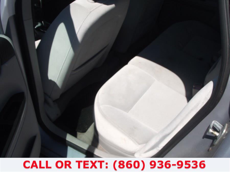 Used Chevrolet Impala 4dr Sdn LT 3.5L 2006 | Lee Motors Sales Inc. Hartford, Connecticut Used Chevrolet Impala 4dr Sdn LT 3.5L 2006 | Lee Motors Sales Inc. Hartford, Connecticut