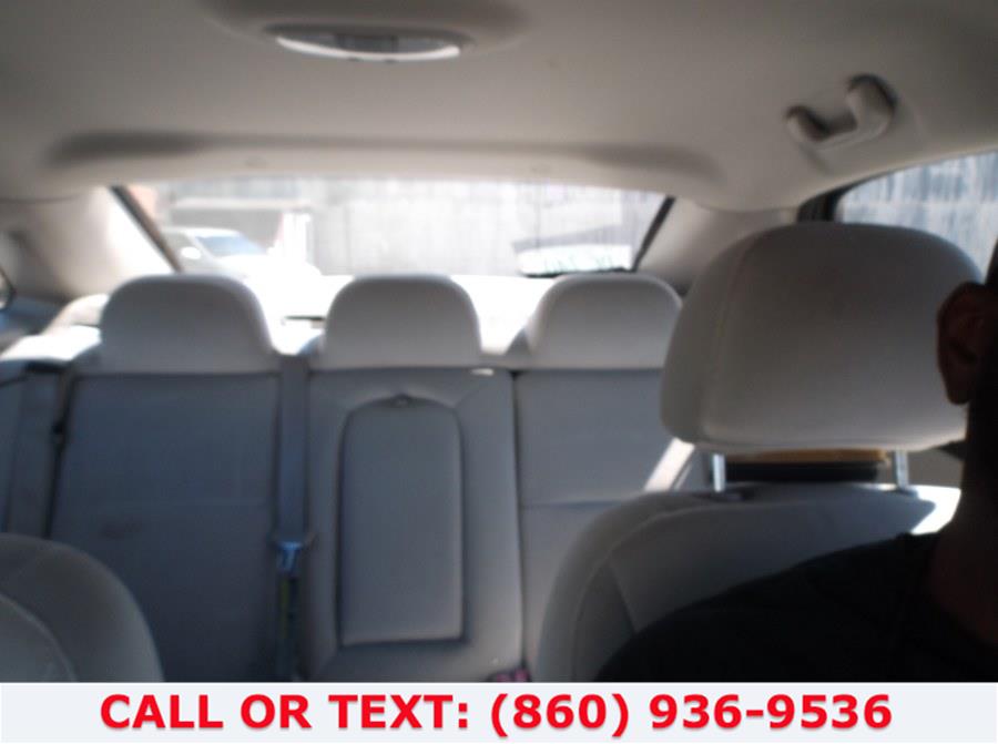 Used Chevrolet Impala 4dr Sdn LT 3.5L 2006 | Lee Motors Sales Inc. Hartford, Connecticut Used Chevrolet Impala 4dr Sdn LT 3.5L 2006 | Lee Motors Sales Inc. Hartford, Connecticut