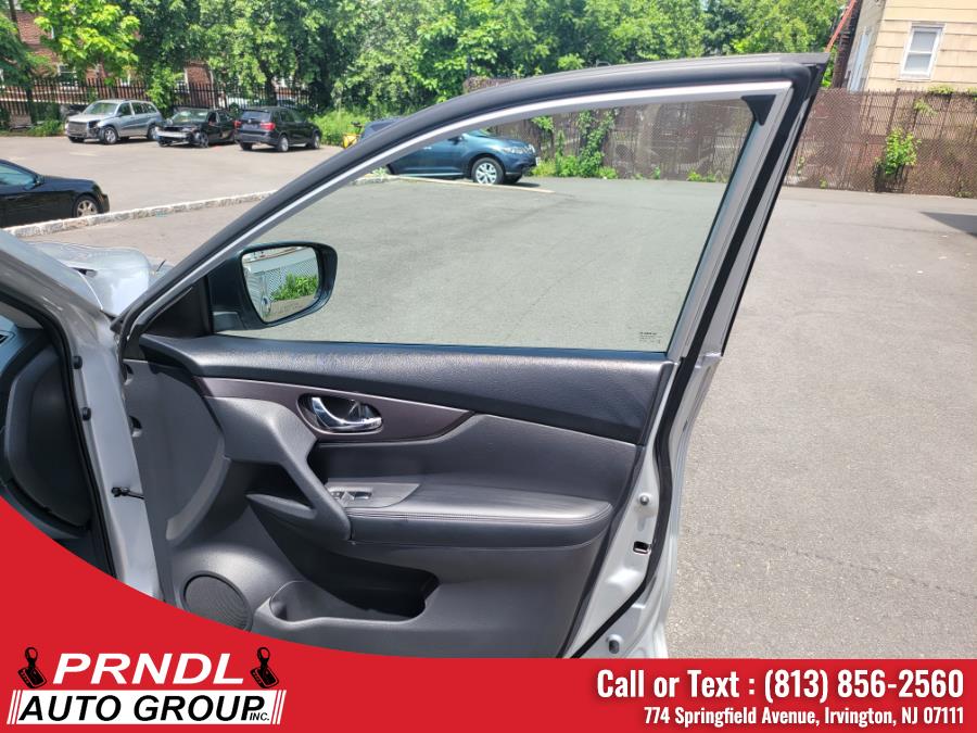 Used Nissan Rogue AWD 4dr SV 2016 | PRNDL Auto Group. Irvington, New Jersey Used Nissan Rogue AWD 4dr SV 2016 | PRNDL Auto Group. Irvington, New Jersey