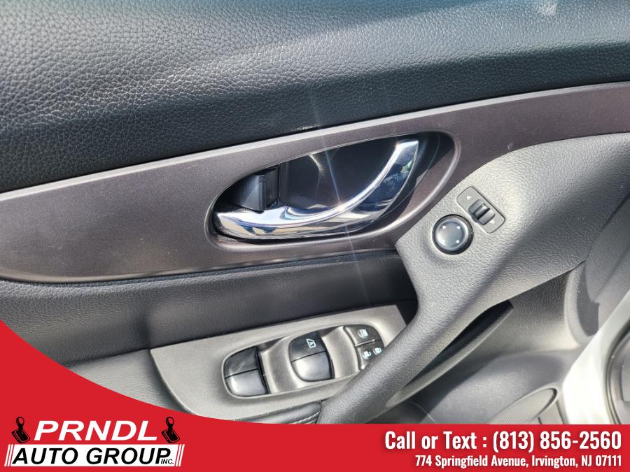 Used Nissan Rogue AWD 4dr SV 2016 | PRNDL Auto Group. Irvington, New Jersey Used Nissan Rogue AWD 4dr SV 2016 | PRNDL Auto Group. Irvington, New Jersey