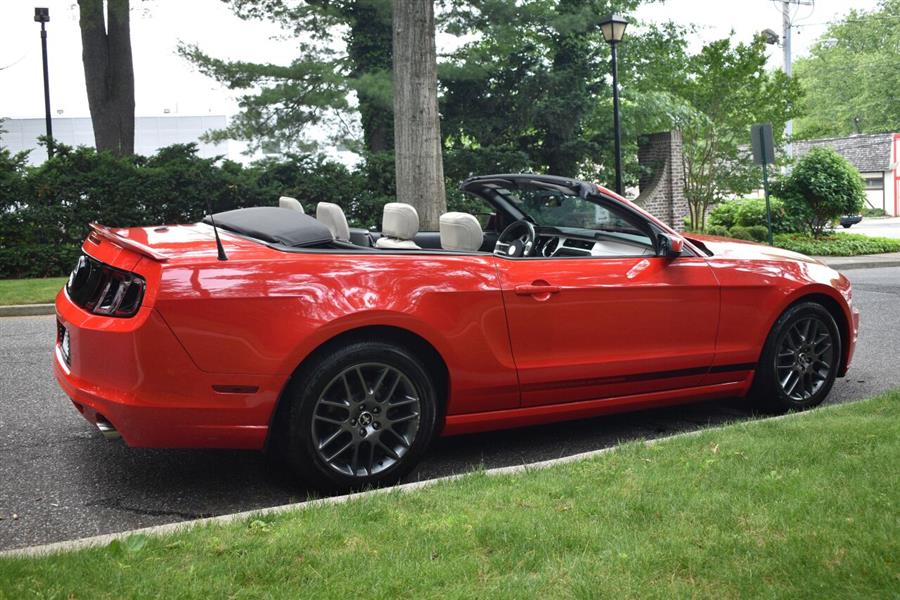 Used Ford Mustang V6 2dr Convertible 2014 | Camy Cars. Great Neck, New York Used Ford Mustang V6 2dr Convertible 2014 | Camy Cars. Great Neck, New York