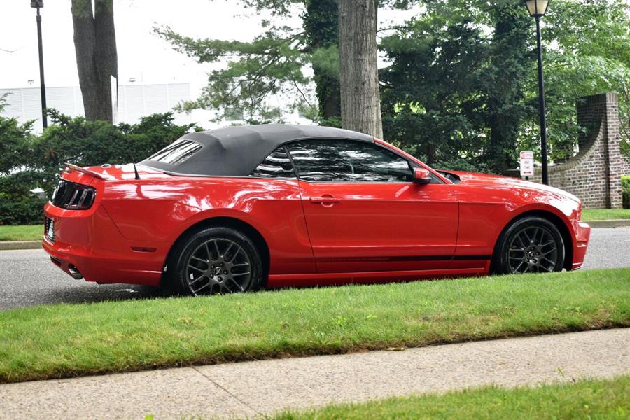 Used Ford Mustang V6 2dr Convertible 2014 | Camy Cars. Great Neck, New York Used Ford Mustang V6 2dr Convertible 2014 | Camy Cars. Great Neck, New York