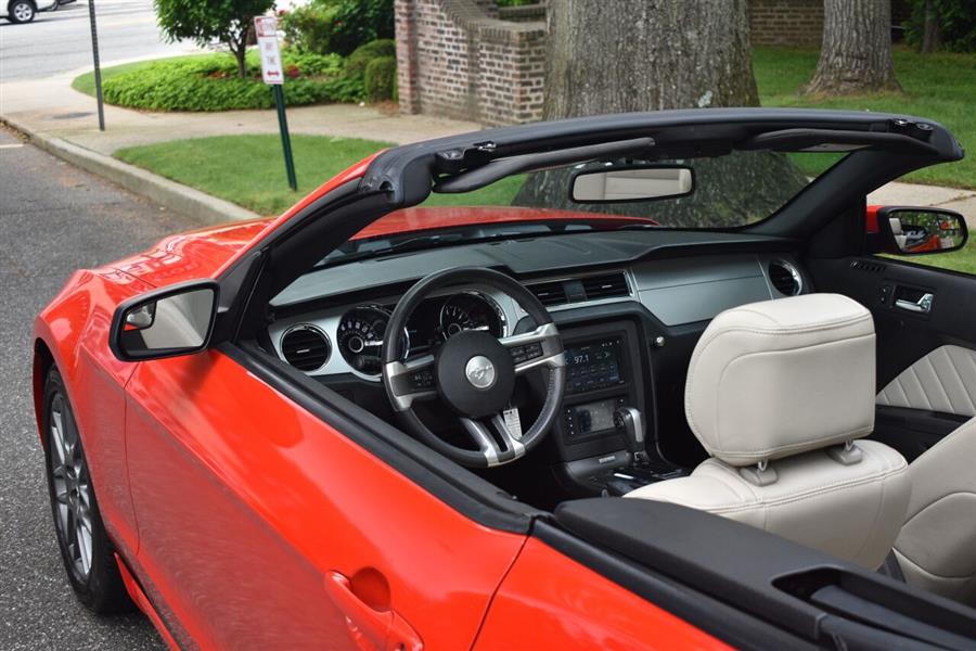 Used Ford Mustang V6 2dr Convertible 2014 | Camy Cars. Great Neck, New York Used Ford Mustang V6 2dr Convertible 2014 | Camy Cars. Great Neck, New York