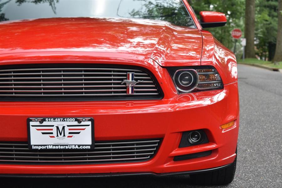 Used Ford Mustang V6 2dr Convertible 2014 | Camy Cars. Great Neck, New York Used Ford Mustang V6 2dr Convertible 2014 | Camy Cars. Great Neck, New York