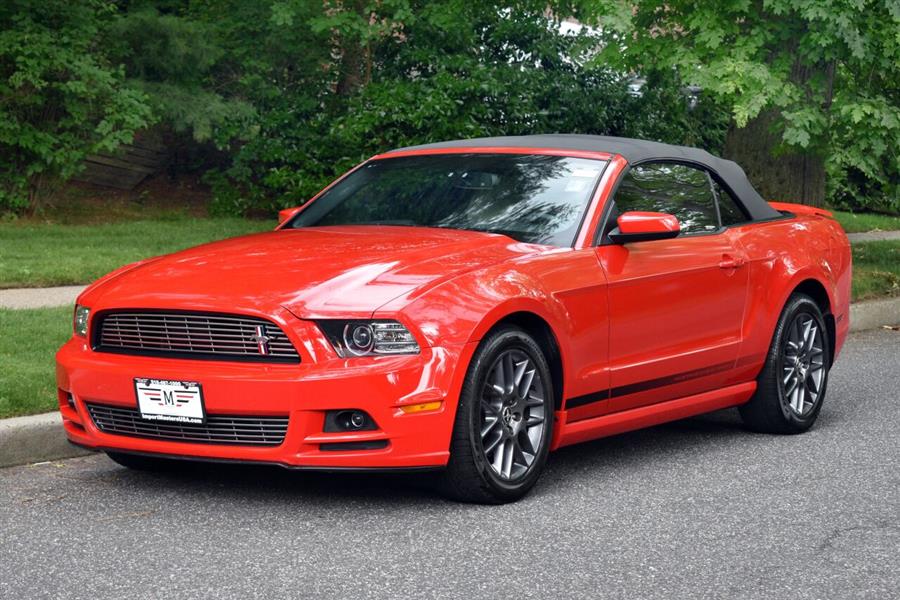 Used Ford Mustang V6 2dr Convertible 2014 | Camy Cars. Great Neck, New York Used Ford Mustang V6 2dr Convertible 2014 | Camy Cars. Great Neck, New York