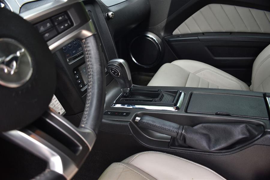 Used Ford Mustang V6 2dr Convertible 2014 | Camy Cars. Great Neck, New York Used Ford Mustang V6 2dr Convertible 2014 | Camy Cars. Great Neck, New York
