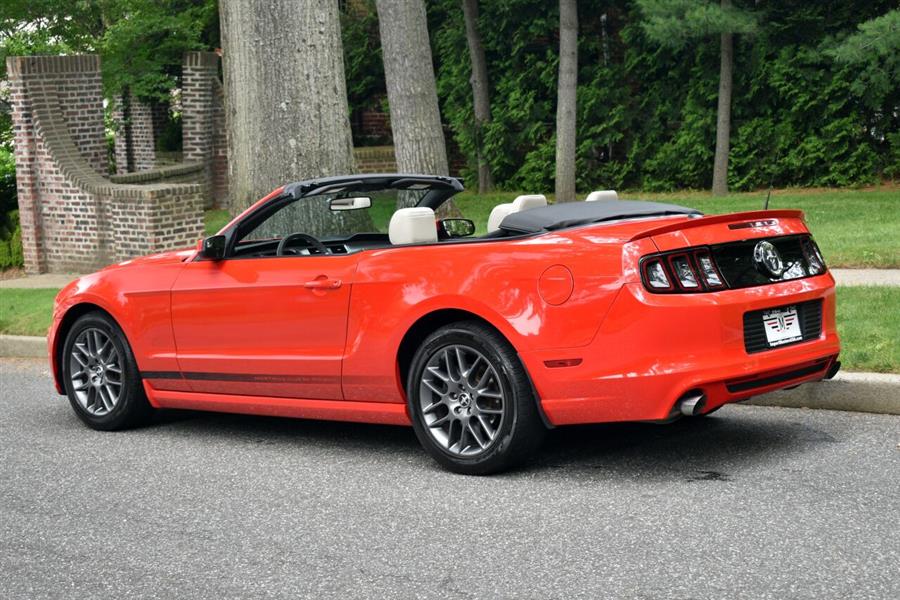 Used Ford Mustang V6 2dr Convertible 2014 | Camy Cars. Great Neck, New York Used Ford Mustang V6 2dr Convertible 2014 | Camy Cars. Great Neck, New York