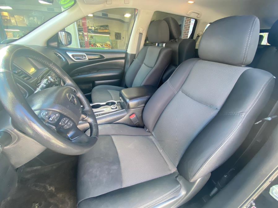 2018 Nissan Pathfinder 4x4 SV, available for sale in Hartford, Connecticut | VEB Auto Sales. Hartford, Connecticut 2018 Nissan Pathfinder 4x4 SV, available for sale in Hartford, Connecticut | VEB Auto Sales. Hartford, Connecticut