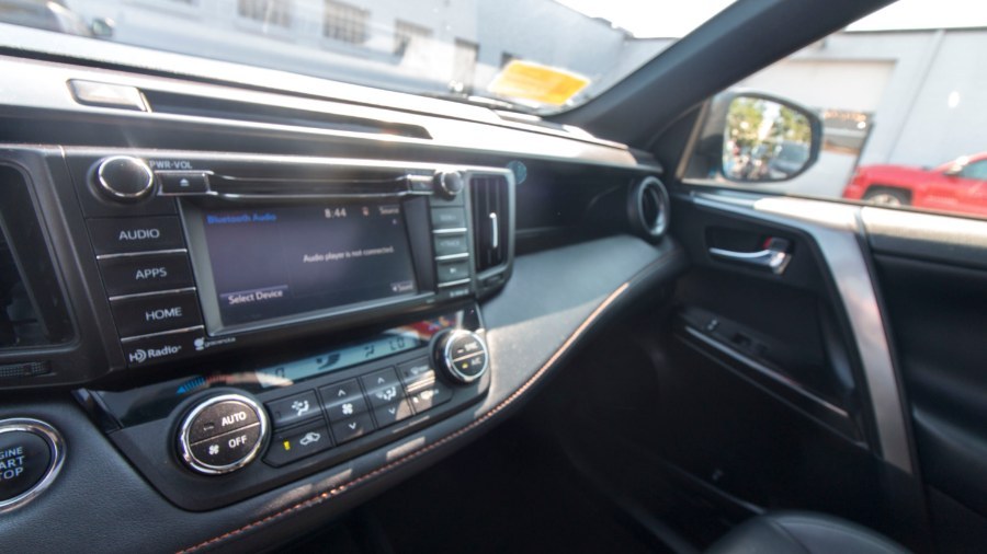 Used Toyota RAV4 AWD 4dr SE (Natl) 2016 | Inman Motors Sales. Medford, Massachusetts Used Toyota RAV4 AWD 4dr SE (Natl) 2016 | Inman Motors Sales. Medford, Massachusetts