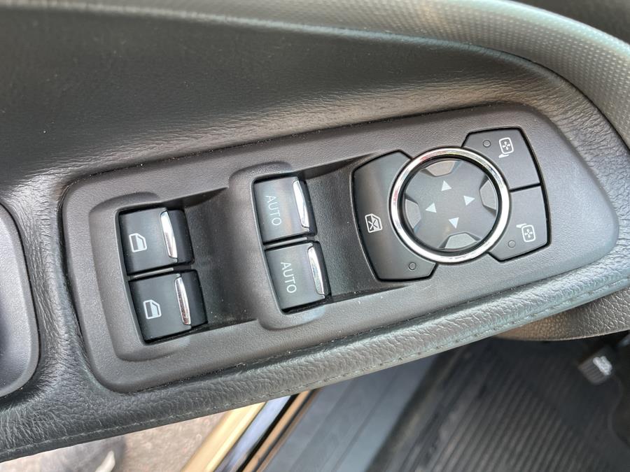 2015 Ford Explorer 4WD 4dr XLT, available for sale in Hartford, Connecticut | Lex Autos LLC. Hartford, Connecticut 2015 Ford Explorer 4WD 4dr XLT, available for sale in Hartford, Connecticut | Lex Autos LLC. Hartford, Connecticut