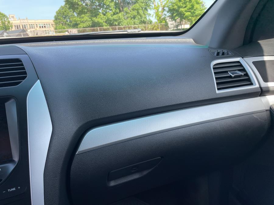 2015 Ford Explorer 4WD 4dr XLT, available for sale in Hartford, Connecticut | Lex Autos LLC. Hartford, Connecticut 2015 Ford Explorer 4WD 4dr XLT, available for sale in Hartford, Connecticut | Lex Autos LLC. Hartford, Connecticut