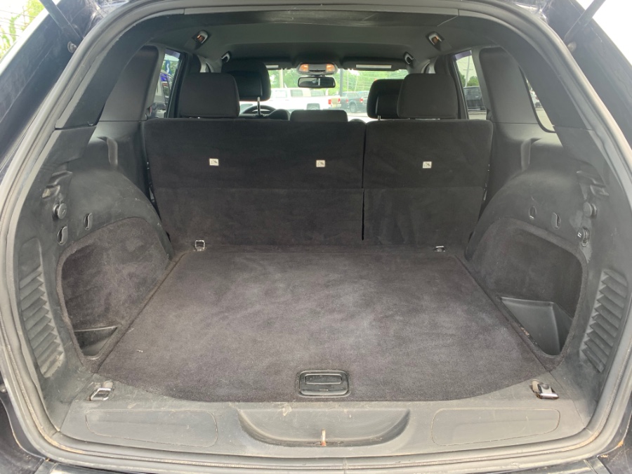Used Jeep Grand Cherokee 4WD 4dr Altitude 2015 | Marsh Auto Sales LLC. Ortonville, Michigan Used Jeep Grand Cherokee 4WD 4dr Altitude 2015 | Marsh Auto Sales LLC. Ortonville, Michigan