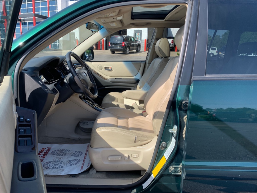 Used Toyota Highlander 4dr V6 4WD Limited (Natl) 2003 | Marsh Auto Sales LLC. Ortonville, Michigan Used Toyota Highlander 4dr V6 4WD Limited (Natl) 2003 | Marsh Auto Sales LLC. Ortonville, Michigan