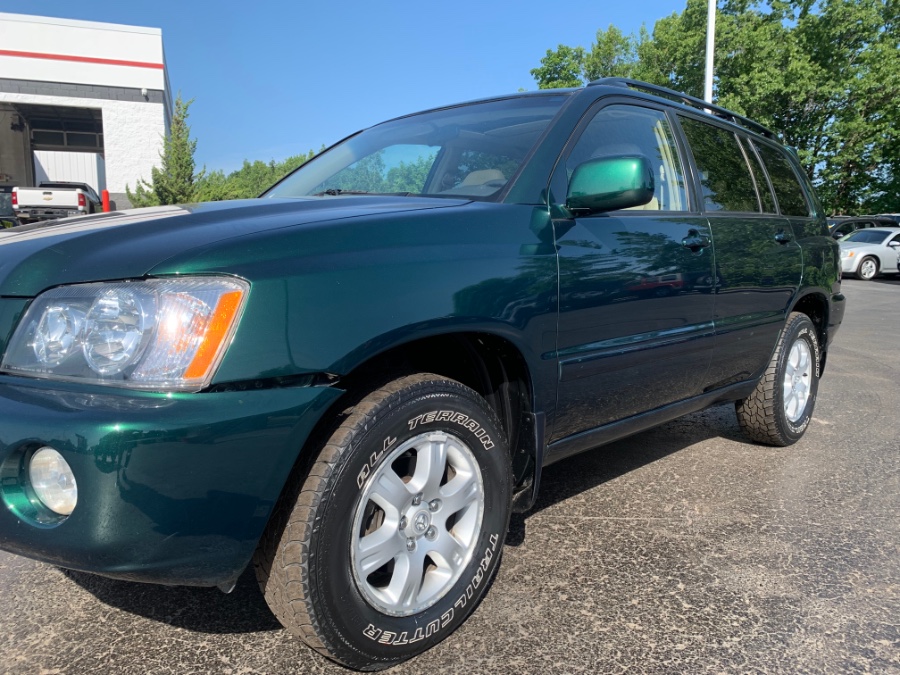 Used Toyota Highlander 4dr V6 4WD Limited (Natl) 2003 | Marsh Auto Sales LLC. Ortonville, Michigan Used Toyota Highlander 4dr V6 4WD Limited (Natl) 2003 | Marsh Auto Sales LLC. Ortonville, Michigan