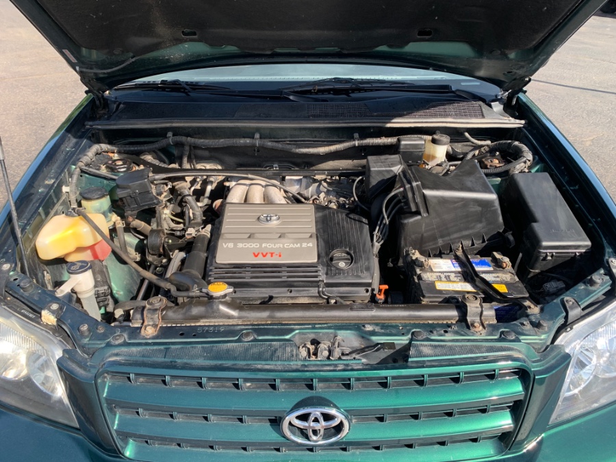 Used Toyota Highlander 4dr V6 4WD Limited (Natl) 2003 | Marsh Auto Sales LLC. Ortonville, Michigan Used Toyota Highlander 4dr V6 4WD Limited (Natl) 2003 | Marsh Auto Sales LLC. Ortonville, Michigan