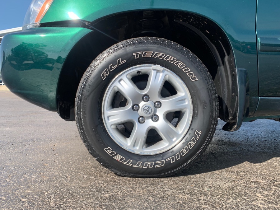 Used Toyota Highlander 4dr V6 4WD Limited (Natl) 2003 | Marsh Auto Sales LLC. Ortonville, Michigan Used Toyota Highlander 4dr V6 4WD Limited (Natl) 2003 | Marsh Auto Sales LLC. Ortonville, Michigan