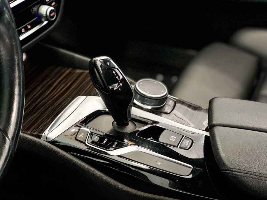 2018 BMW 5 Series 530i xDrive Sedan, available for sale in Franklin Square, New York | Luxury Motor Club. Franklin Square, New York 2018 BMW 5 Series 530i xDrive Sedan, available for sale in Franklin Square, New York | Luxury Motor Club. Franklin Square, New York