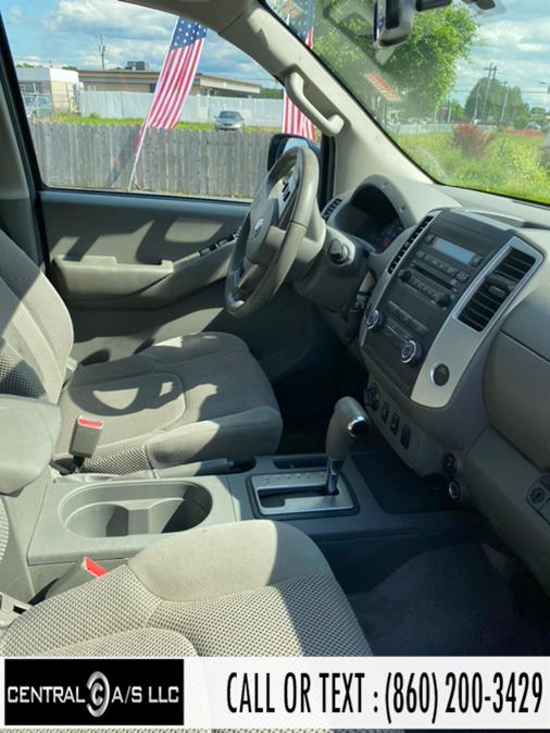 Used Nissan Frontier 4WD Crew Cab SWB Auto SV 2012 | Central A/S LLC. East Windsor, Connecticut Used Nissan Frontier 4WD Crew Cab SWB Auto SV 2012 | Central A/S LLC. East Windsor, Connecticut