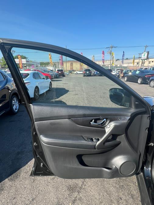 Used Nissan Rogue FWD SV 2020 | NJ Used Cars Center. Irvington, New Jersey Used Nissan Rogue FWD SV 2020 | NJ Used Cars Center. Irvington, New Jersey