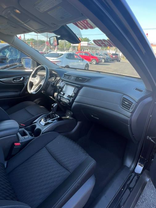 Used Nissan Rogue FWD SV 2020 | NJ Used Cars Center. Irvington, New Jersey Used Nissan Rogue FWD SV 2020 | NJ Used Cars Center. Irvington, New Jersey