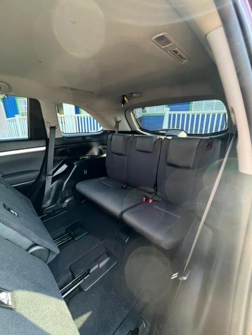 Used Toyota Highlander LE Plus V6 AWD (Natl) 2019 | NJ Used Cars Center. Irvington, New Jersey Used Toyota Highlander LE Plus V6 AWD (Natl) 2019 | NJ Used Cars Center. Irvington, New Jersey