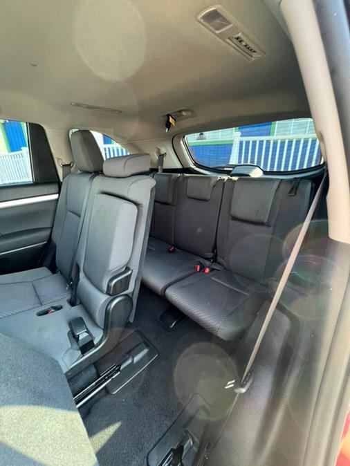 Used Toyota Highlander LE Plus V6 AWD (Natl) 2019 | NJ Used Cars Center. Irvington, New Jersey Used Toyota Highlander LE Plus V6 AWD (Natl) 2019 | NJ Used Cars Center. Irvington, New Jersey