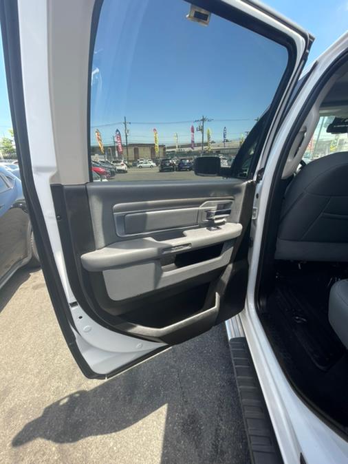 Used Ram 1500 Classic Big Horn 4x4 Crew Cab 6'4" Box 2019 | NJ Used Cars Center. Irvington, New Jersey Used Ram 1500 Classic Big Horn 4x4 Crew Cab 6'4" Box 2019 | NJ Used Cars Center. Irvington, New Jersey