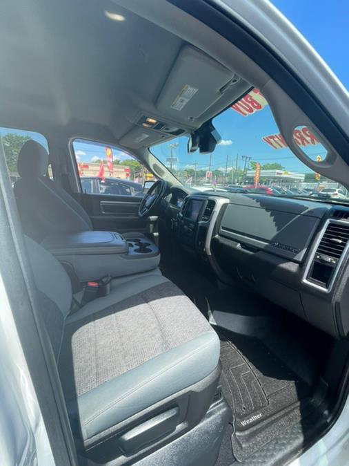 Used Ram 1500 Classic Big Horn 4x4 Crew Cab 6'4" Box 2019 | NJ Used Cars Center. Irvington, New Jersey Used Ram 1500 Classic Big Horn 4x4 Crew Cab 6'4" Box 2019 | NJ Used Cars Center. Irvington, New Jersey