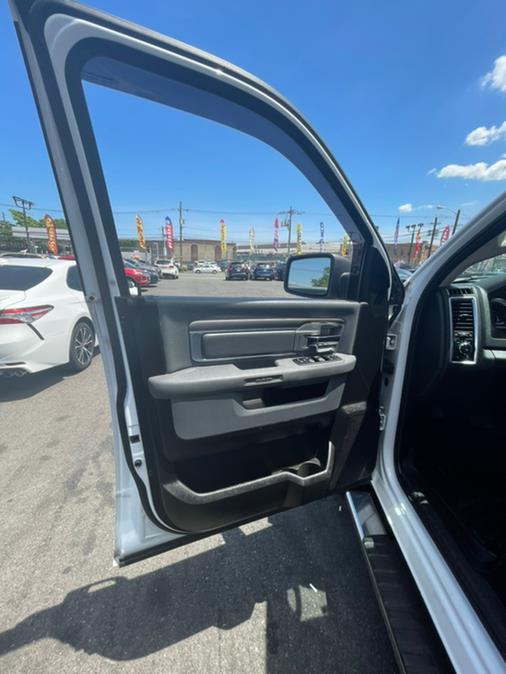 Used Ram 1500 Classic Big Horn 4x4 Crew Cab 6'4" Box 2019 | NJ Used Cars Center. Irvington, New Jersey Used Ram 1500 Classic Big Horn 4x4 Crew Cab 6'4" Box 2019 | NJ Used Cars Center. Irvington, New Jersey