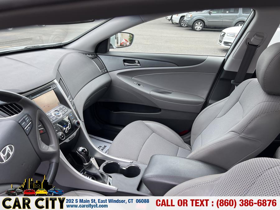 Used Hyundai Sonata 4dr Sdn 2.4L Auto Ltd *Ltd Avail* 2011 | Car City LLC. East Windsor, Connecticut Used Hyundai Sonata 4dr Sdn 2.4L Auto Ltd *Ltd Avail* 2011 | Car City LLC. East Windsor, Connecticut