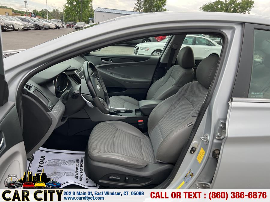 Used Hyundai Sonata 4dr Sdn 2.4L Auto Ltd *Ltd Avail* 2011 | Car City LLC. East Windsor, Connecticut Used Hyundai Sonata 4dr Sdn 2.4L Auto Ltd *Ltd Avail* 2011 | Car City LLC. East Windsor, Connecticut