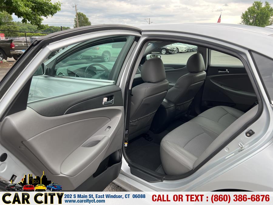 Used Hyundai Sonata 4dr Sdn 2.4L Auto Ltd *Ltd Avail* 2011 | Car City LLC. East Windsor, Connecticut Used Hyundai Sonata 4dr Sdn 2.4L Auto Ltd *Ltd Avail* 2011 | Car City LLC. East Windsor, Connecticut