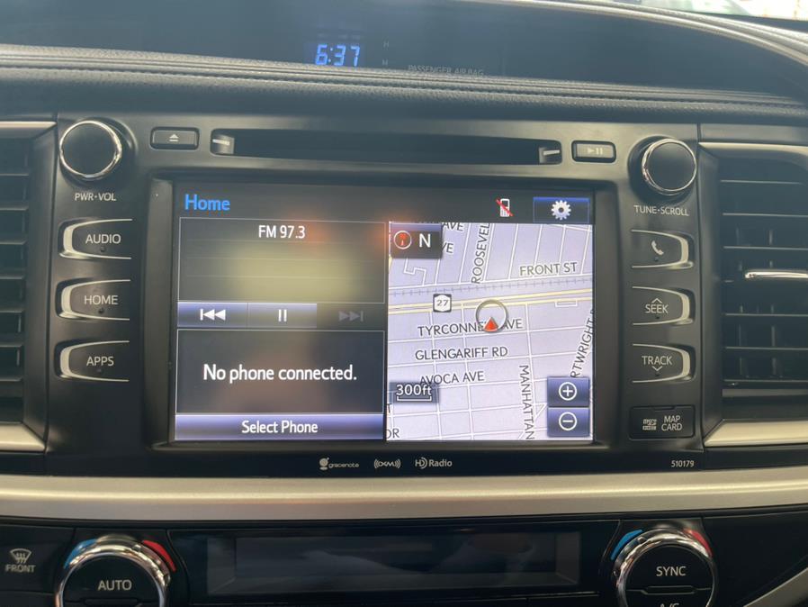 Used Toyota Highlander XLE V6 AWD (Natl) 2017 | Power Motors East. Massapequa Park, New York Used Toyota Highlander XLE V6 AWD (Natl) 2017 | Power Motors East. Massapequa Park, New York
