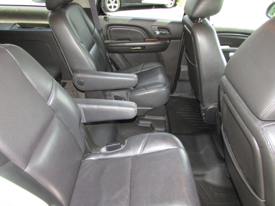 2012 GMC Yukon AWD 4dr 1500 Denali, available for sale in East Windsor, Connecticut | United Auto Sales of E Windsor, Inc. East Windsor, Connecticut 2012 GMC Yukon AWD 4dr 1500 Denali, available for sale in East Windsor, Connecticut | United Auto Sales of E Windsor, Inc. East Windsor, Connecticut