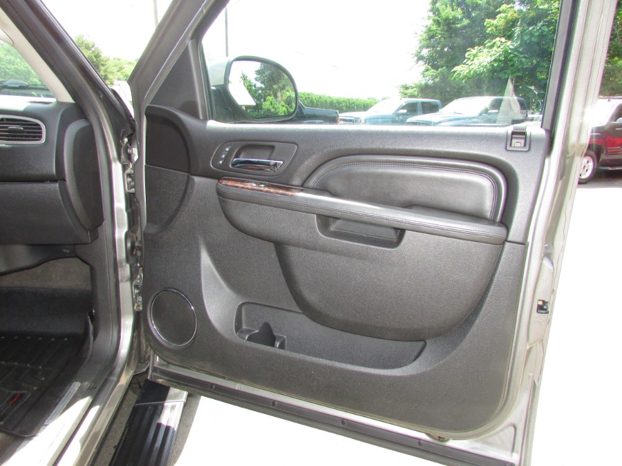 2012 GMC Yukon AWD 4dr 1500 Denali, available for sale in East Windsor, Connecticut | United Auto Sales of E Windsor, Inc. East Windsor, Connecticut 2012 GMC Yukon AWD 4dr 1500 Denali, available for sale in East Windsor, Connecticut | United Auto Sales of E Windsor, Inc. East Windsor, Connecticut