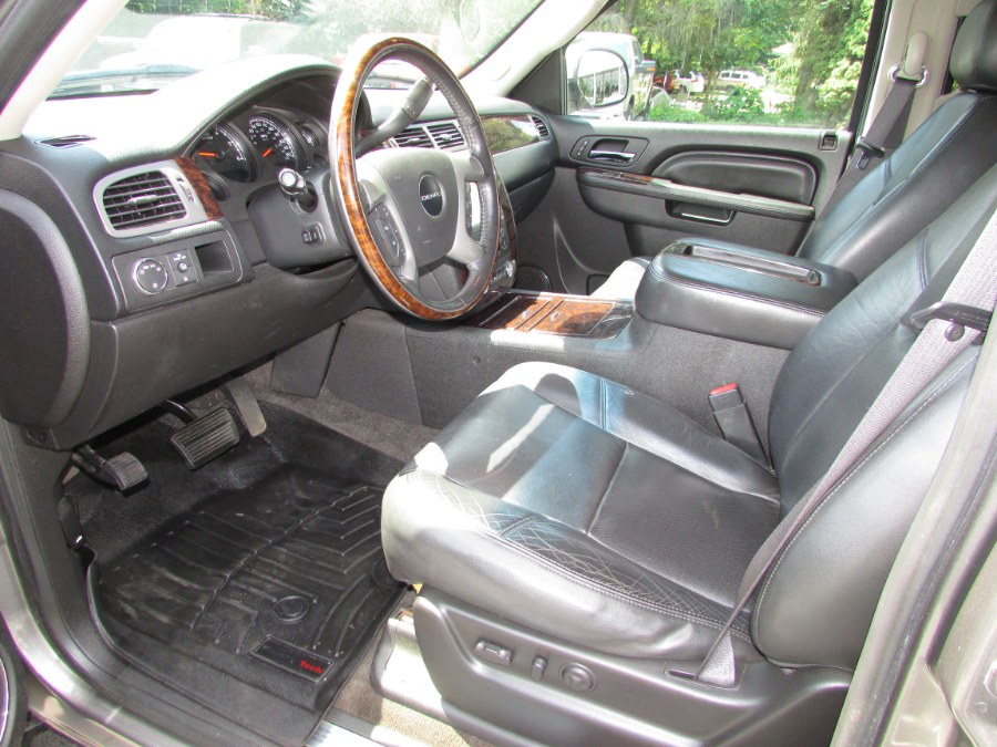 2012 GMC Yukon AWD 4dr 1500 Denali, available for sale in East Windsor, Connecticut | United Auto Sales of E Windsor, Inc. East Windsor, Connecticut 2012 GMC Yukon AWD 4dr 1500 Denali, available for sale in East Windsor, Connecticut | United Auto Sales of E Windsor, Inc. East Windsor, Connecticut