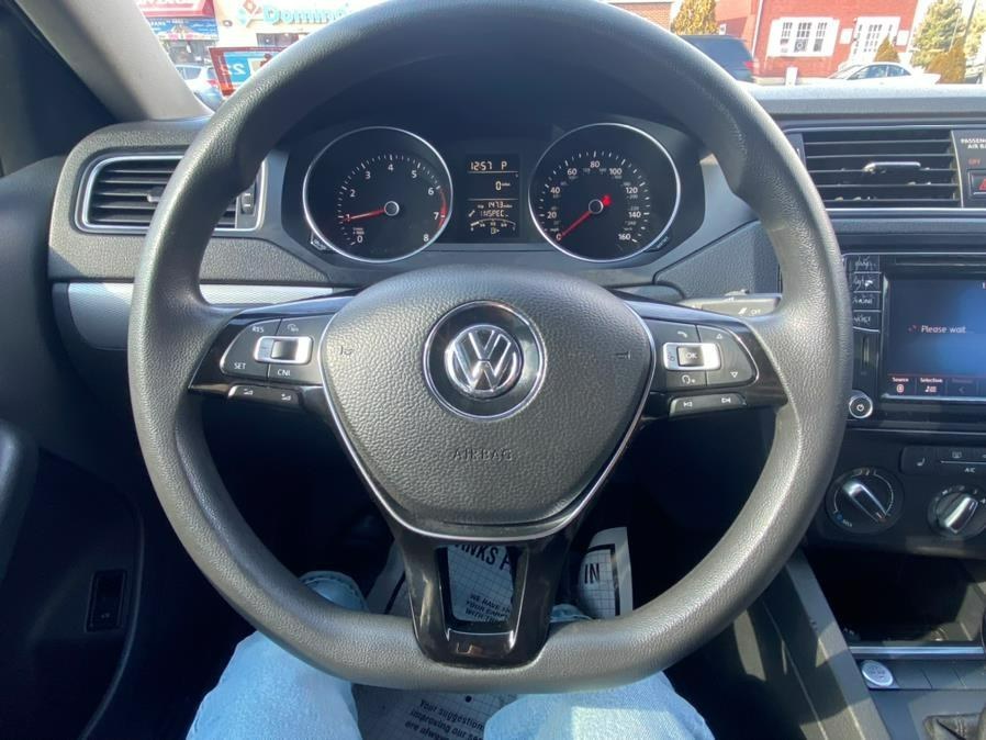 2016 Volkswagen Jetta Sedan 4dr Auto 1.4T SE, available for sale in Linden, New Jersey | Champion Auto Sales. Linden, New Jersey 2016 Volkswagen Jetta Sedan 4dr Auto 1.4T SE, available for sale in Linden, New Jersey | Champion Auto Sales. Linden, New Jersey