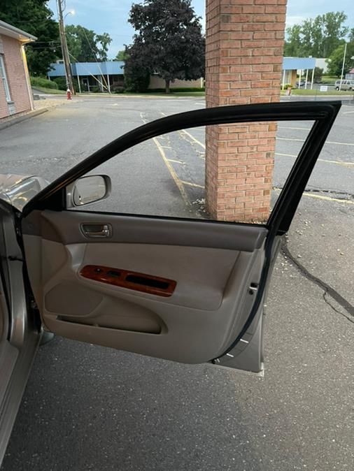 Used Toyota Camry 4dr Sdn XLE Auto 2003 | Supreme Automotive. New Britain, Connecticut Used Toyota Camry 4dr Sdn XLE Auto 2003 | Supreme Automotive. New Britain, Connecticut