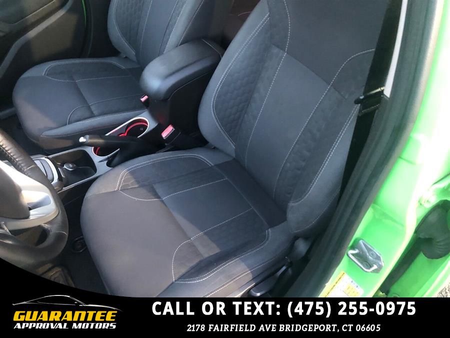 Used Ford Fiesta SE 4dr Hatchback 2014 | Guarantee Approval Motors. Bridgeport, Connecticut Used Ford Fiesta SE 4dr Hatchback 2014 | Guarantee Approval Motors. Bridgeport, Connecticut