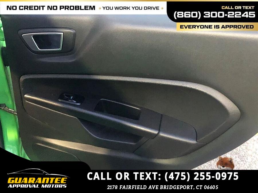 Used Ford Fiesta SE 4dr Hatchback 2014 | Guarantee Approval Motors. Bridgeport, Connecticut Used Ford Fiesta SE 4dr Hatchback 2014 | Guarantee Approval Motors. Bridgeport, Connecticut