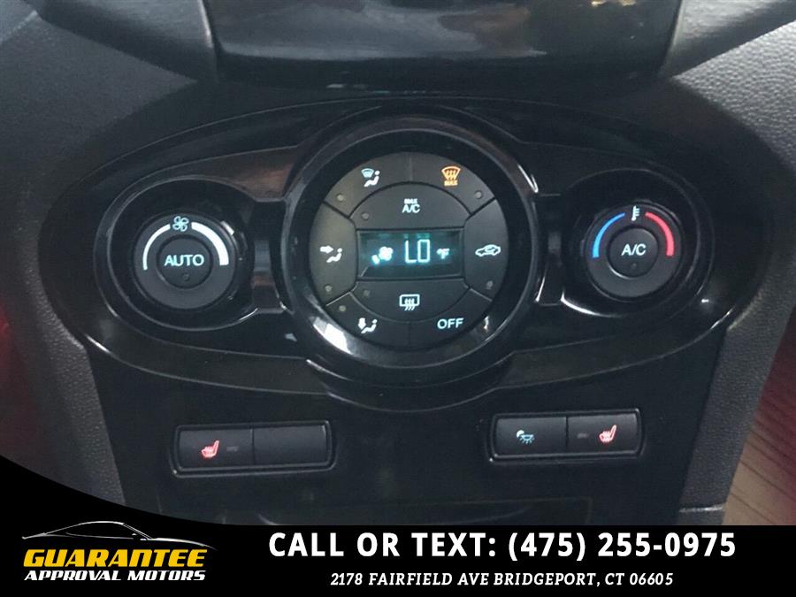 Used Ford Fiesta SE 4dr Hatchback 2014 | Guarantee Approval Motors. Bridgeport, Connecticut Used Ford Fiesta SE 4dr Hatchback 2014 | Guarantee Approval Motors. Bridgeport, Connecticut