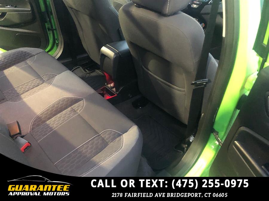 Used Ford Fiesta SE 4dr Hatchback 2014 | Guarantee Approval Motors. Bridgeport, Connecticut Used Ford Fiesta SE 4dr Hatchback 2014 | Guarantee Approval Motors. Bridgeport, Connecticut