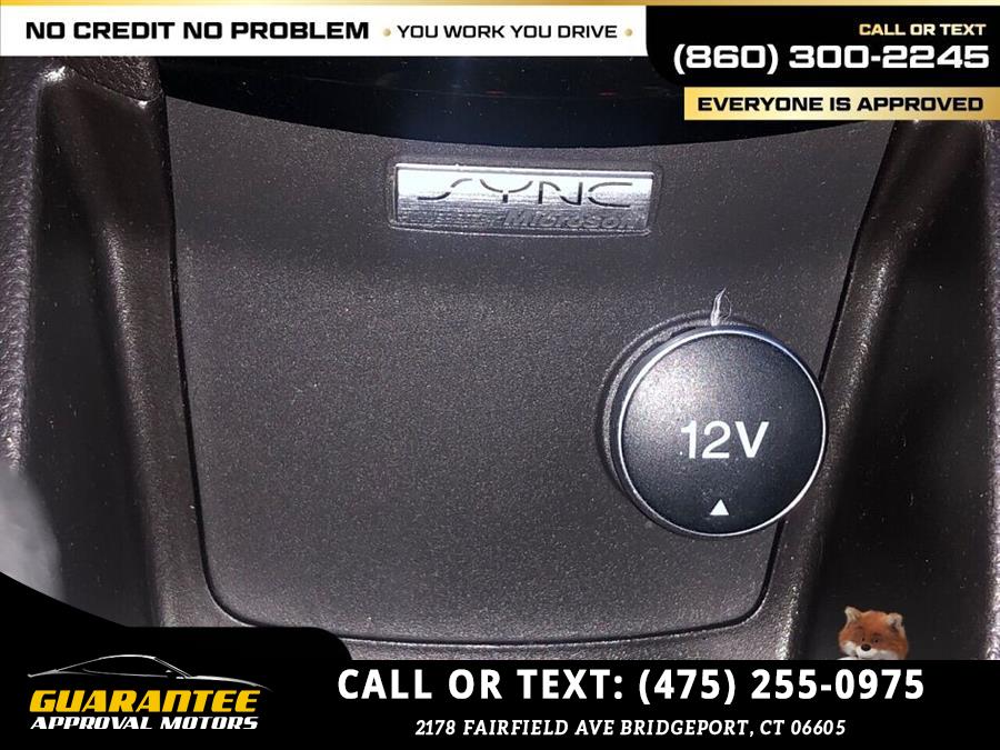 Used Ford Fiesta SE 4dr Hatchback 2014 | Guarantee Approval Motors. Bridgeport, Connecticut Used Ford Fiesta SE 4dr Hatchback 2014 | Guarantee Approval Motors. Bridgeport, Connecticut