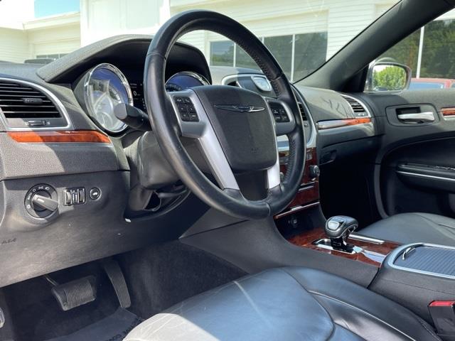 Used Chrysler 300 Base 2014 | Blasius of Danbury. Danbury, Connecticut Used Chrysler 300 Base 2014 | Blasius of Danbury. Danbury, Connecticut